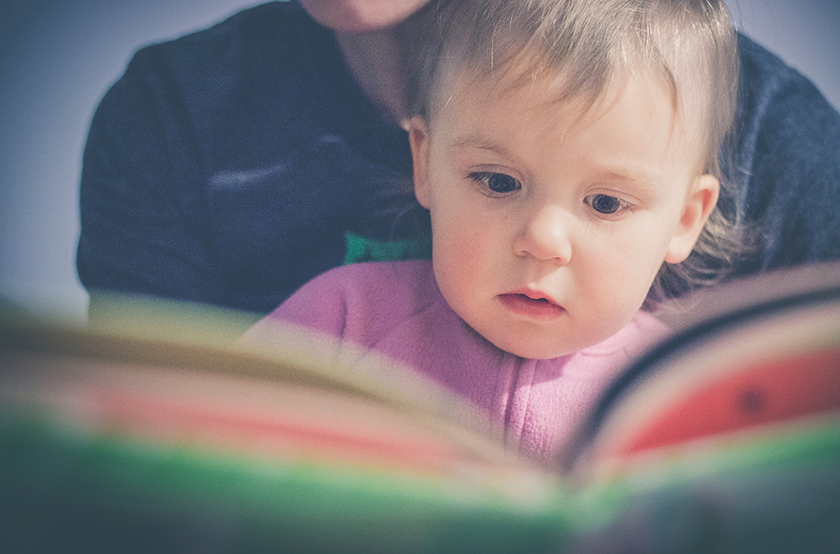 Activité de lecture pour bébé Bébélitot